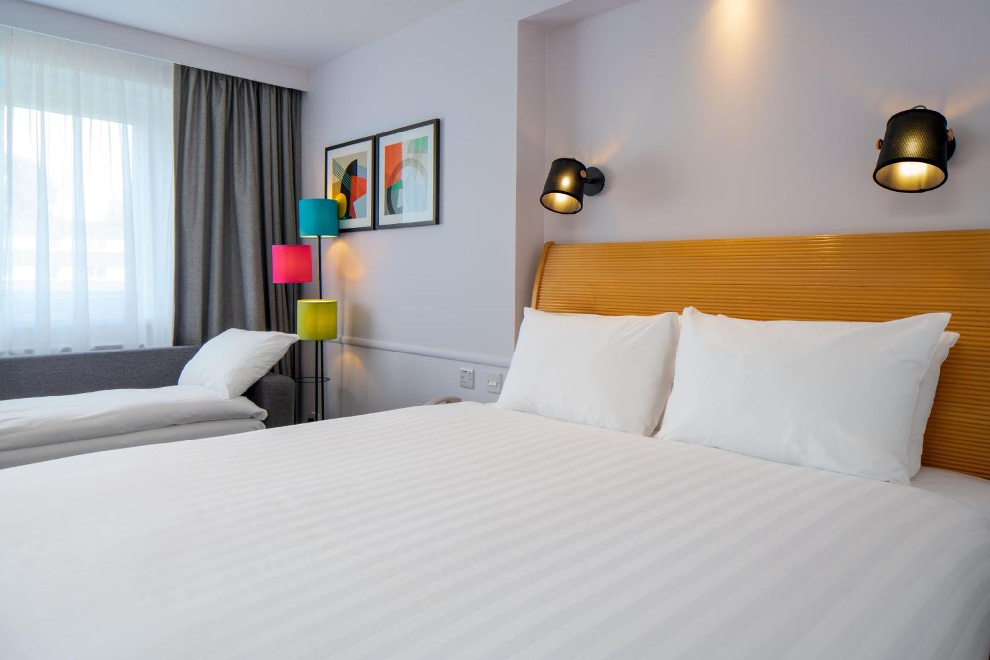 Holiday Inn Bristol Filton By Ihg Winterbourne Exterior foto